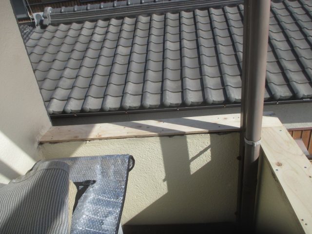 加古川市の笠木交換に伴う下地補強